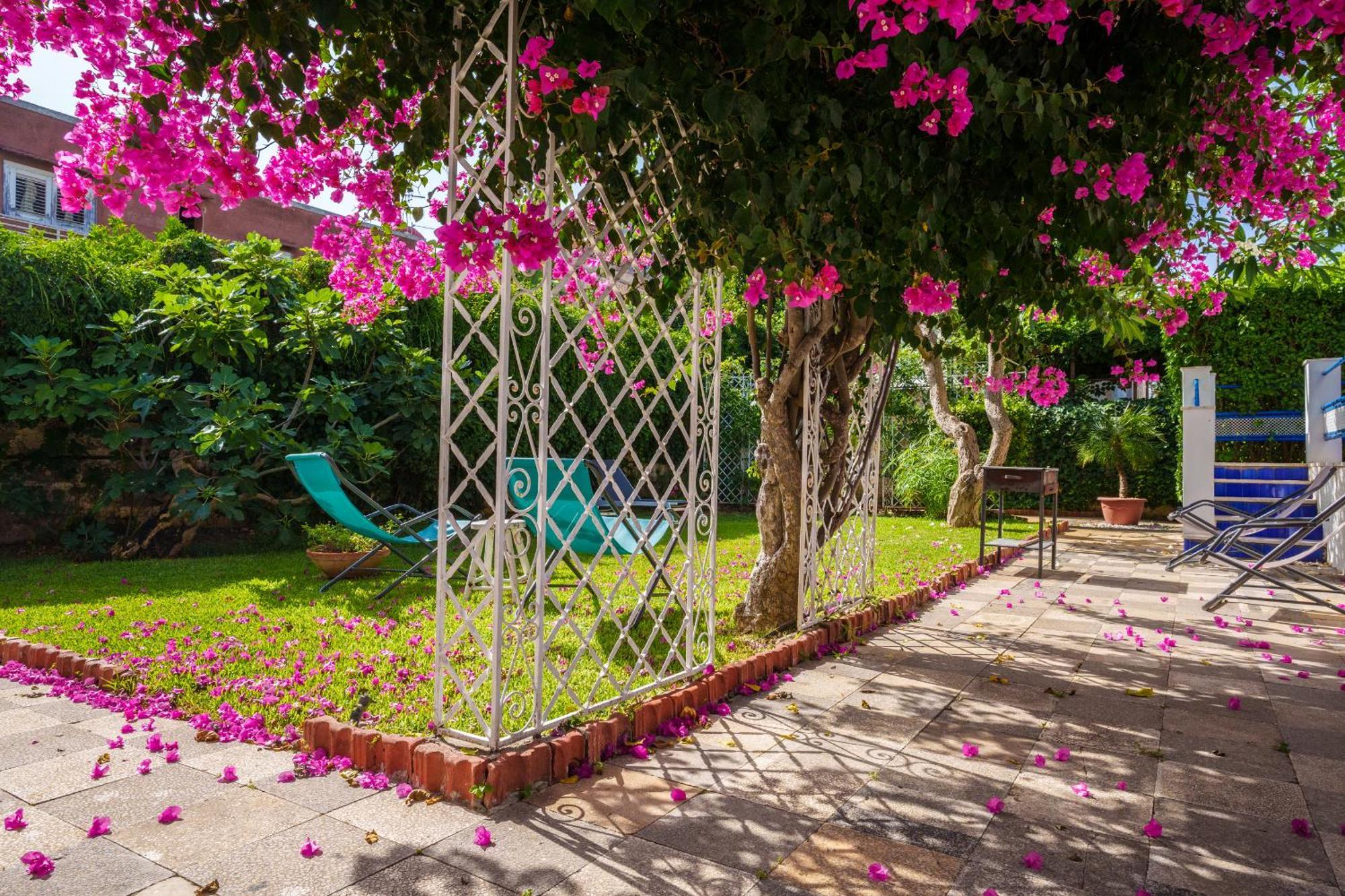 Le Vele Mondello, Villa A Due Passi Dal Mare Luaran gambar